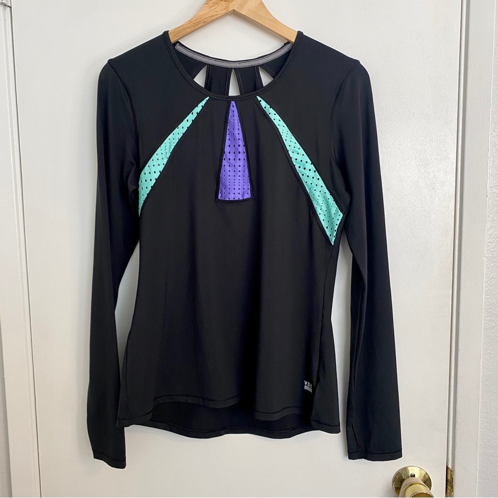 VS sport long sleeve Top Size Medium